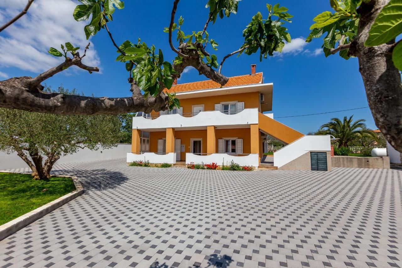 Mp Luxury Holiday Home With Swimming Pool ザダル エクステリア 写真