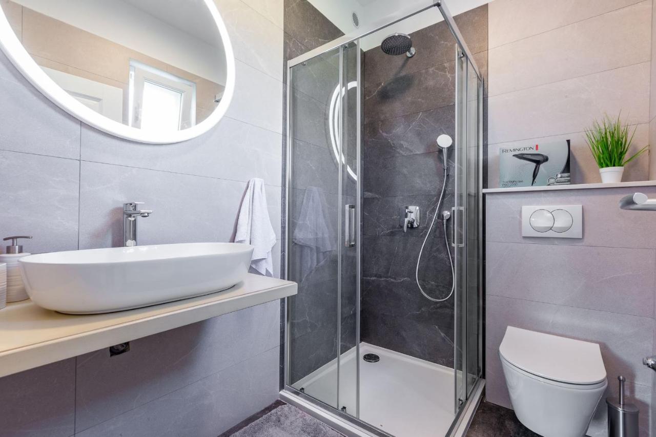 Mp Luxury Holiday Home With Swimming Pool ザダル エクステリア 写真
